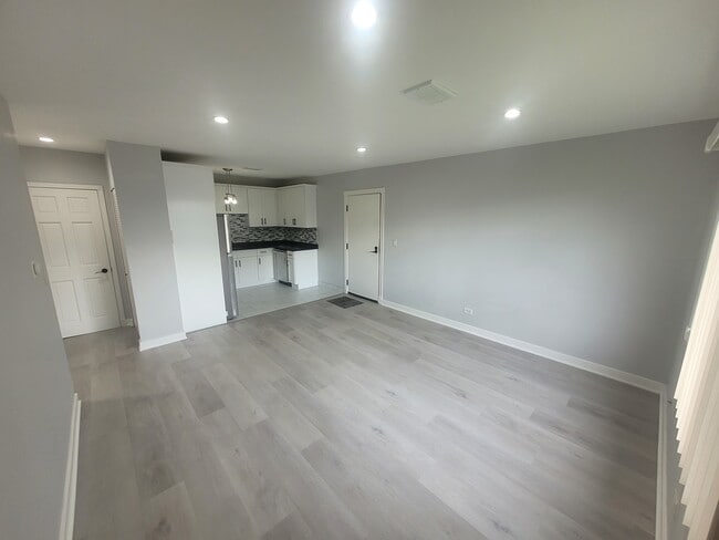 Building Photo - 3848 25th Ave