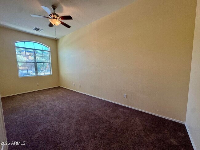 Foto del edificio - 2407 W Crimson Terrace