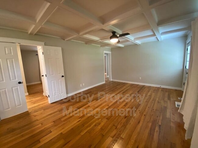 Building Photo - 318 Williams Dr