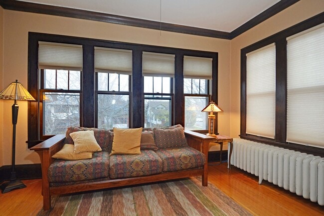 Foto del edificio - Charming, Fully Furnished 2BR Condo – All Utilities Included!