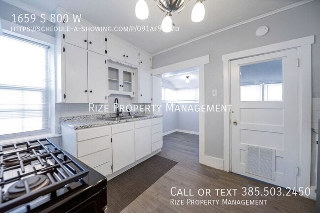 Building Photo - 1659 S 800 W