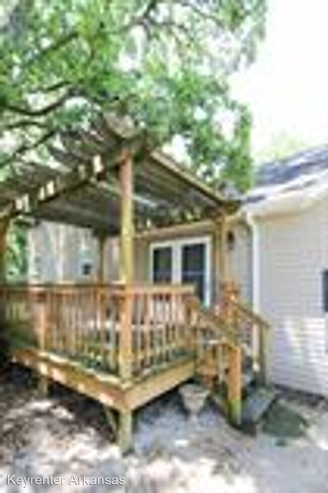 Foto del edificio - 4 br, 2 bath House - 203 W Miller St