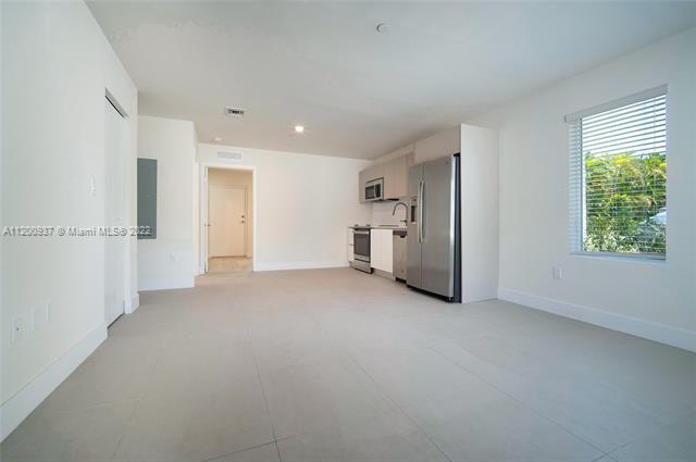 Foto del edificio - 2555 NE 193rd St
