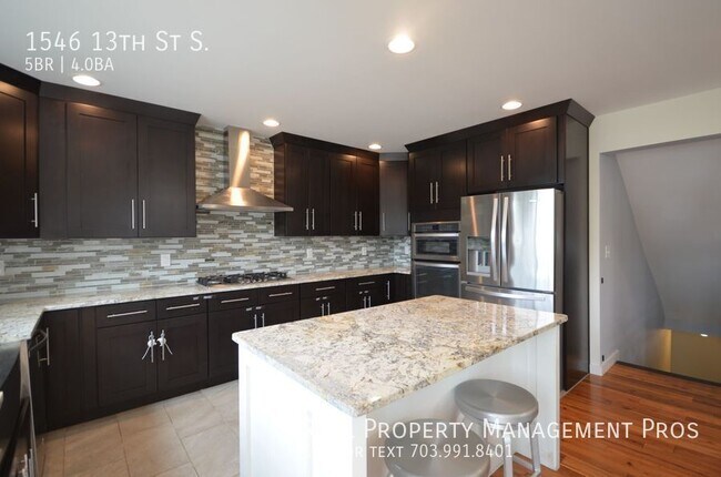 Building Photo - 1546 13th St S