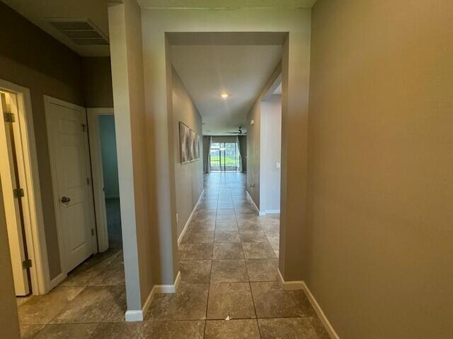 Building Photo - 745 Acadia Ct SE