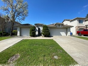 Building Photo - 9748 Roedell Way