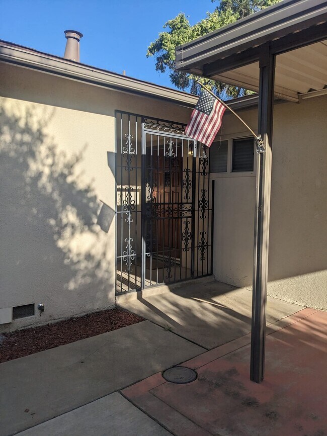 Foto del edificio - 3161 W Swift Ave