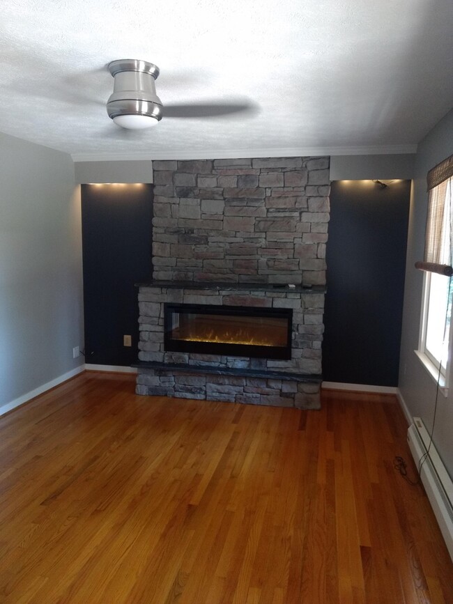 Building Photo - Great home for Rent in Hanover School Dist...