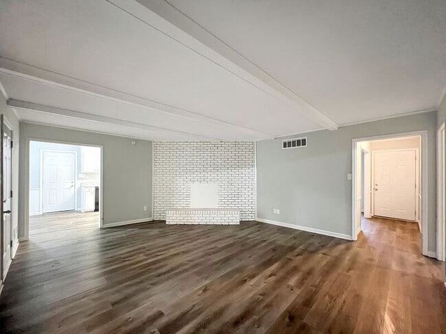 Building Photo - 3129 Domar St