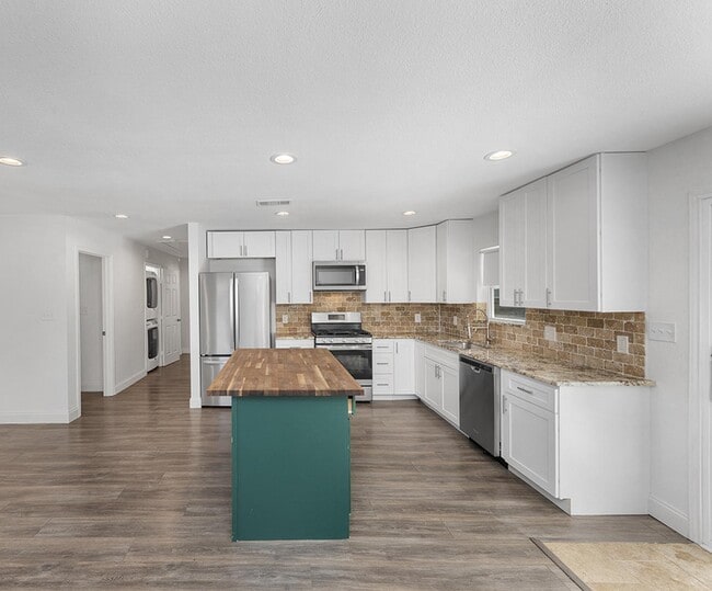 Building Photo - Light & modern Oak Cliff home by Martin Weiss Park