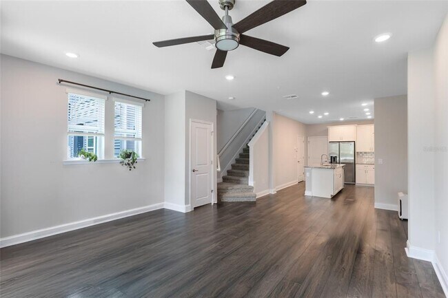 Foto del edificio - 8673 Tavistock Lakes Blvd
