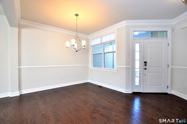 Foto del edificio - 149 Ridgewood Dr