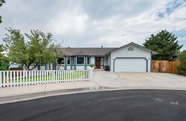 Building Photo - 932 University Ridge Ct