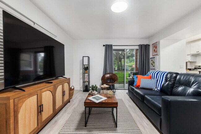 Foto del edificio - 2360 SW Archer Rd