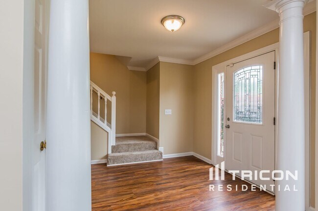 Foto del edificio - 1471 Oakdale Rd