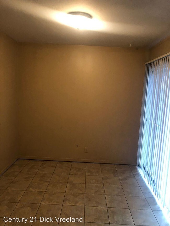 Foto del edificio - 3 br, 1 bath House - 336 S Skyline Drive