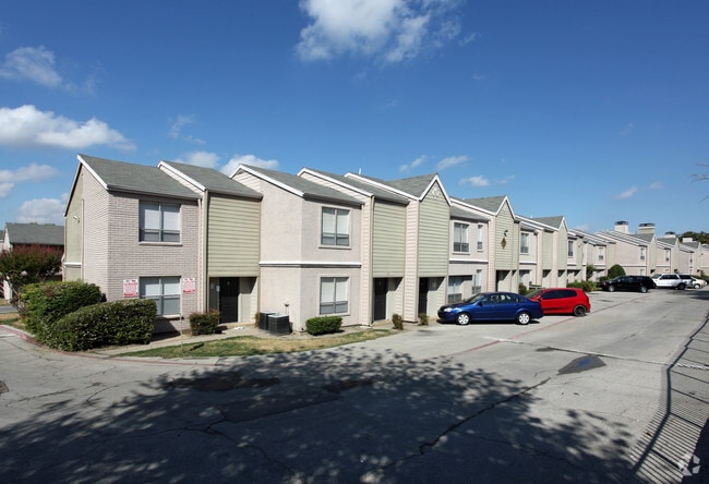 Apartments - Amber Dawn Apartments