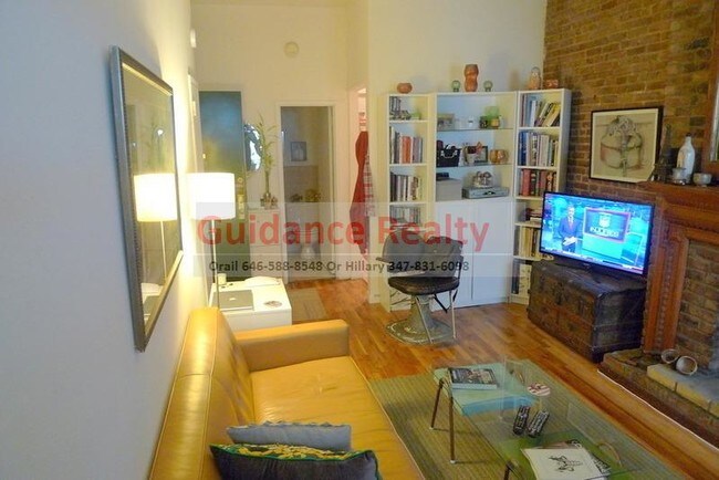 Building Photo - 142 W 80th St