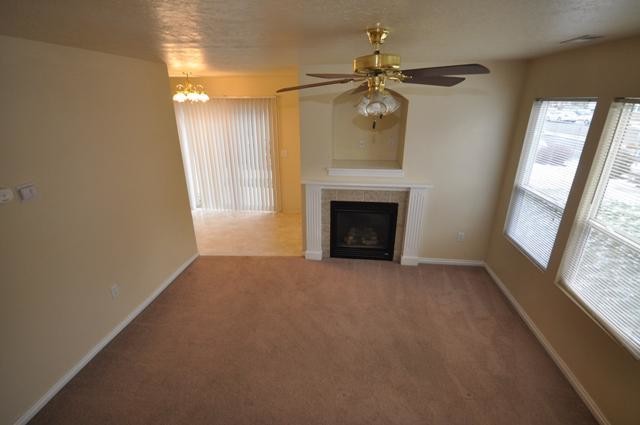 Building Photo - Adorable 2 Bed 2 Bath in Nampa! Near NNU!