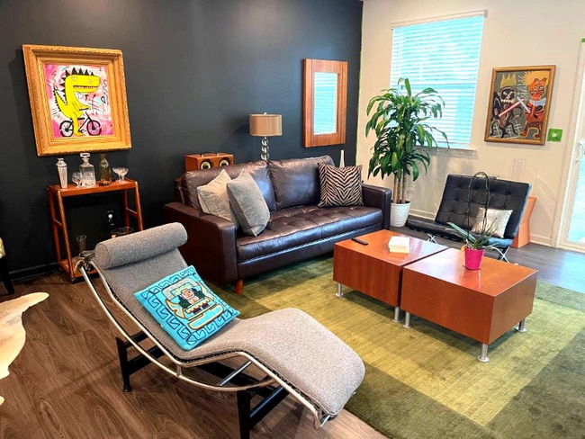 Photo - 2015 Rockface Wy House