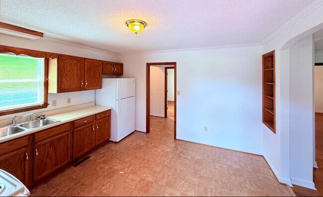 Foto del edificio - 13728 Heath Brothers Dr