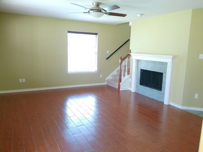 Foto del edificio - 5405 Knights Cir