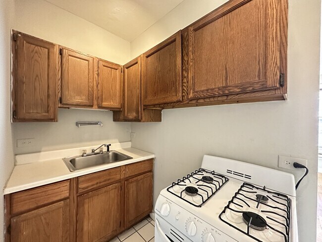 Foto del edificio - 516 W Melrose St