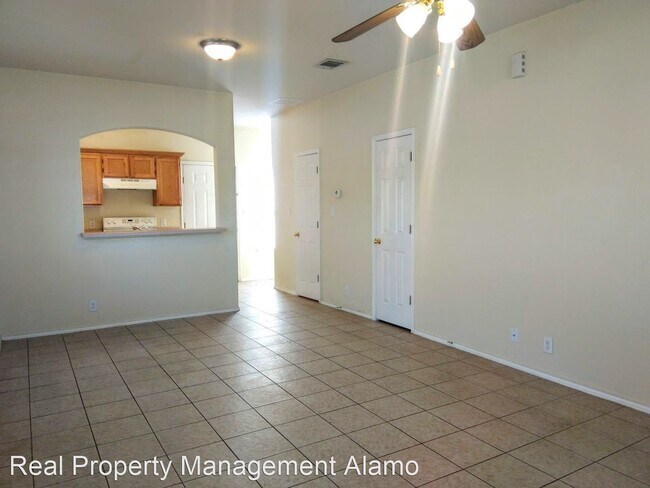 Foto del edificio - 3 br, 2.5 bath House - 3013 Douglas Fir Drive