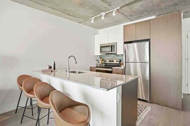 Photo - 2076 S Wabash Ave Apartment