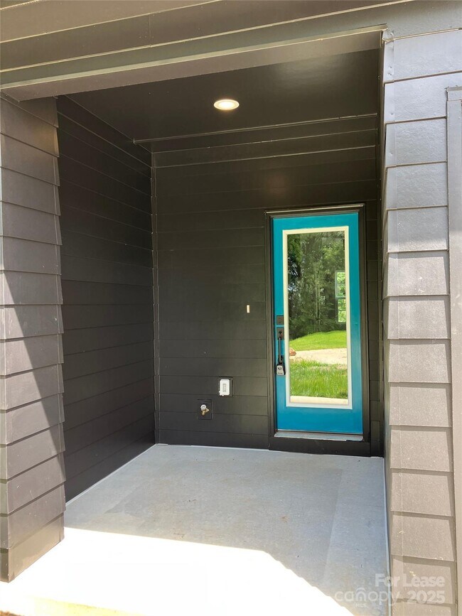 Foto del edificio - 19813 N Ferry St