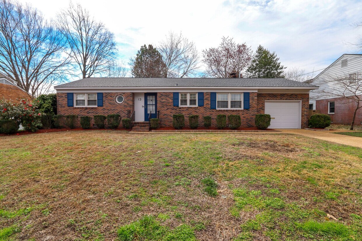 Primary Photo - 13 Bosch Lane Newport News VA 23606