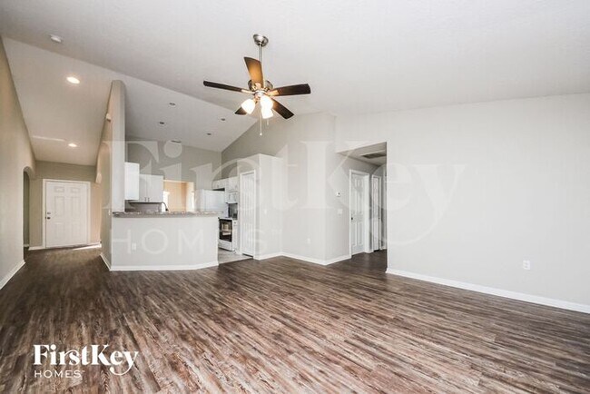 Foto del edificio - 514 Magpie Ln