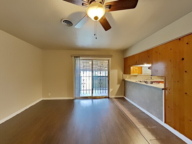 Building Photo - 6409 Seco Blvd