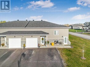 Building Photo - 4 Maxime Ct.