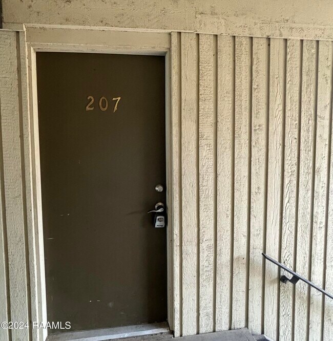 Foto del edificio - 1008 S College Rd