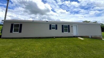 Building Photo - 6450 Park Rd