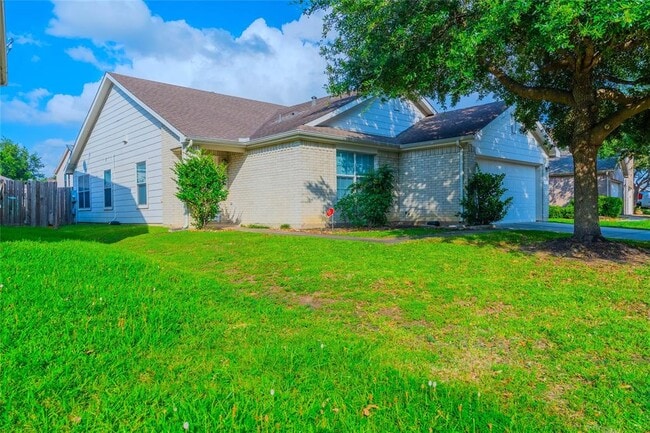 Building Photo - 21210 Pinewalk Brook Ln