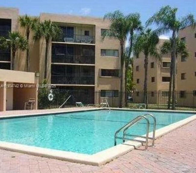 Foto del edificio - 8760 SW 133rd Avenue Rd