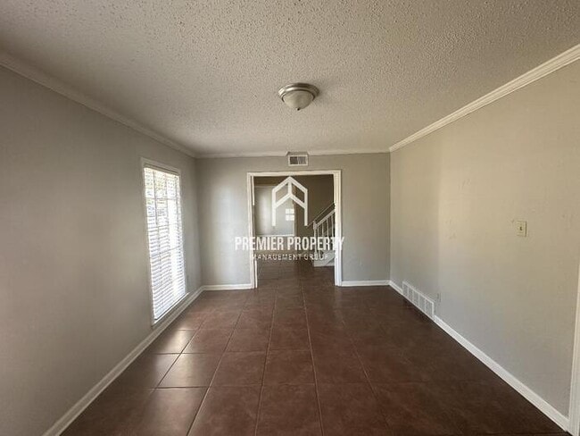 Building Photo - 3486 Kirby Pkwy