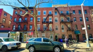 Building Photo - 354 E 19th St