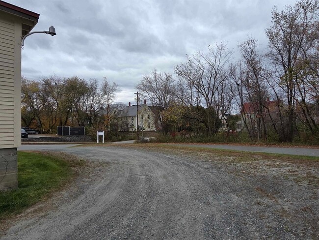 Building Photo - 309 Portland St