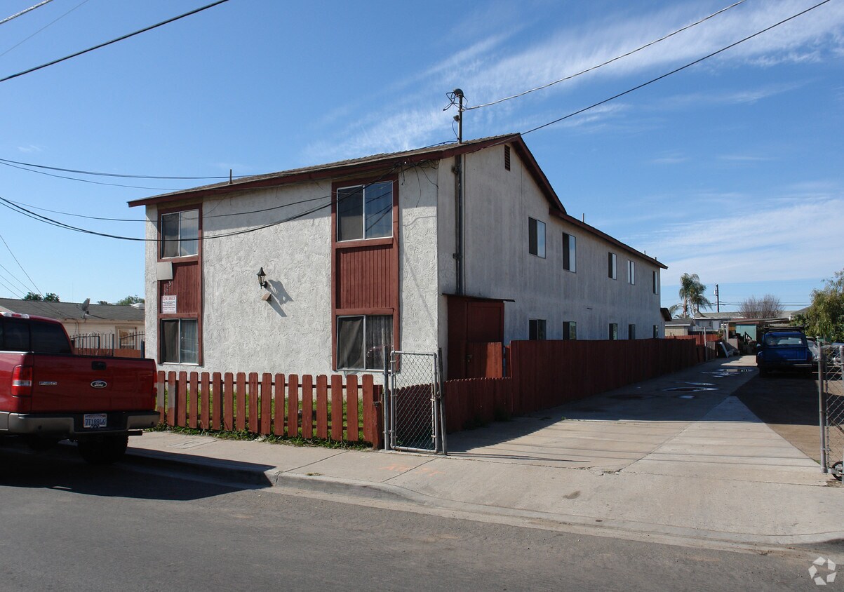 Foto del edificio - 223 Cottonwood Rd