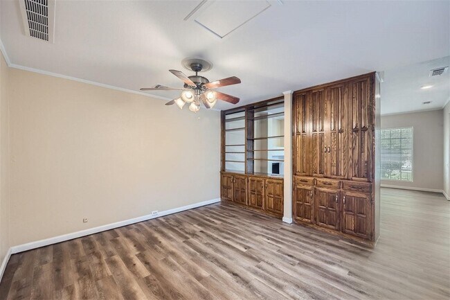 Foto del edificio - 3005 Saddlehead Dr