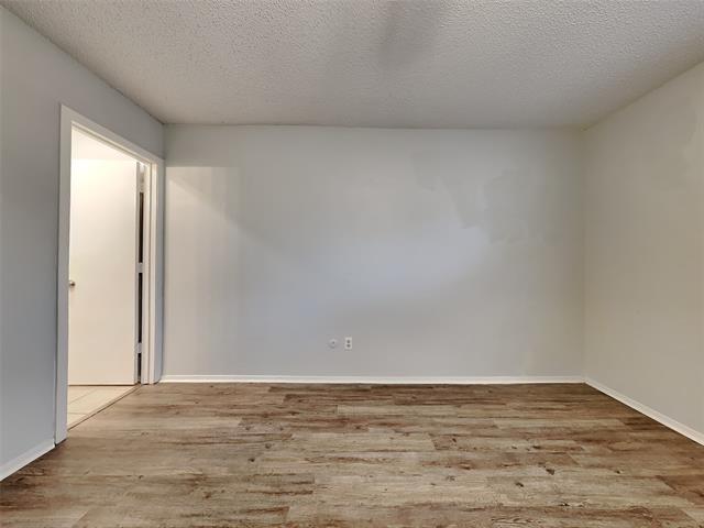 Building Photo - 3411 Largo Ln
