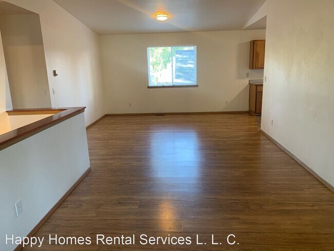 Building Photo - 3 br, 2 bath House - 3800 E. 2nd Ave.  #C