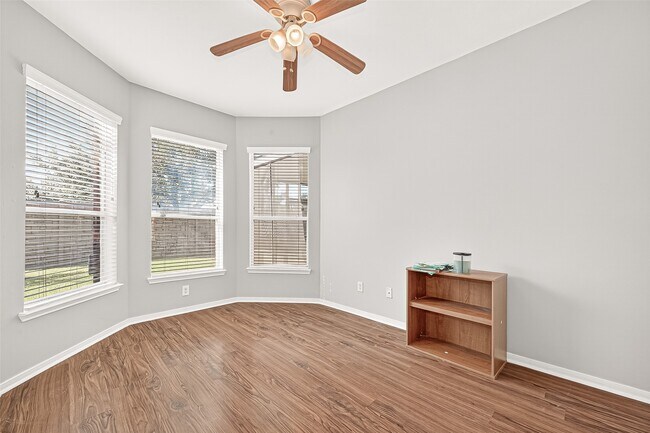 Building Photo - 1903 Amber Trail Ln