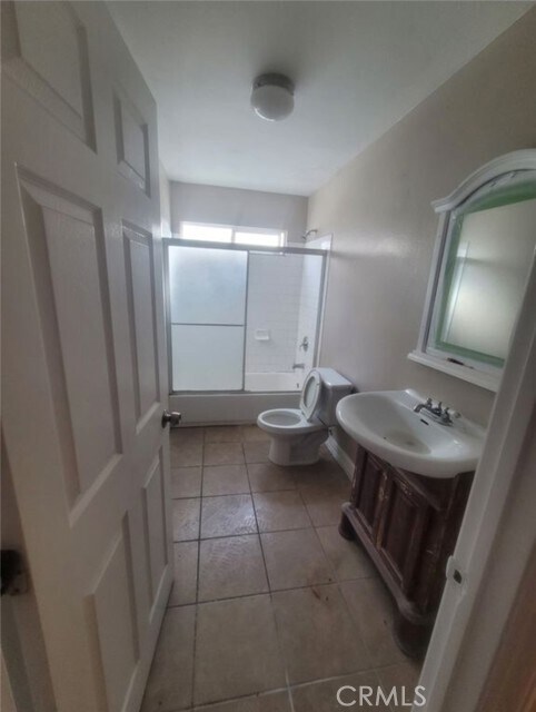 Foto del edificio - 1047 E 43rd St