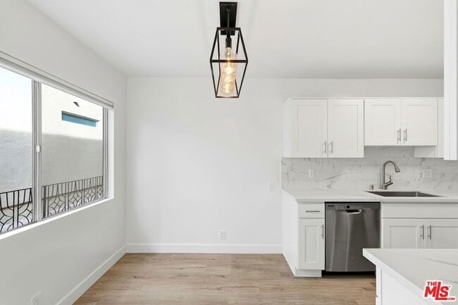 Foto del edificio - 612 Huntley Dr