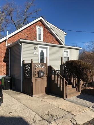 Building Photo - 46 Lantana Way