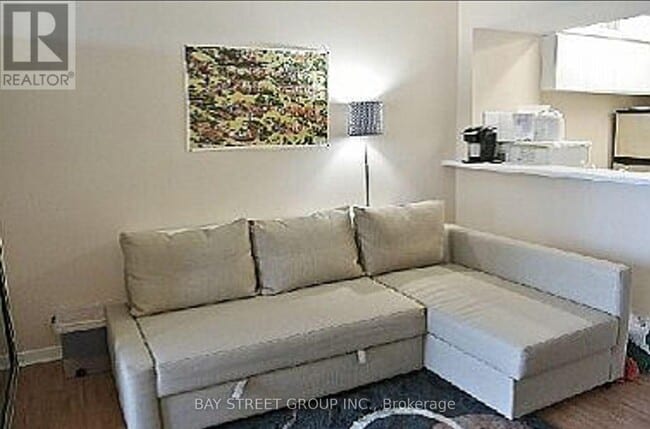 Building Photo - 1001 Bay St.